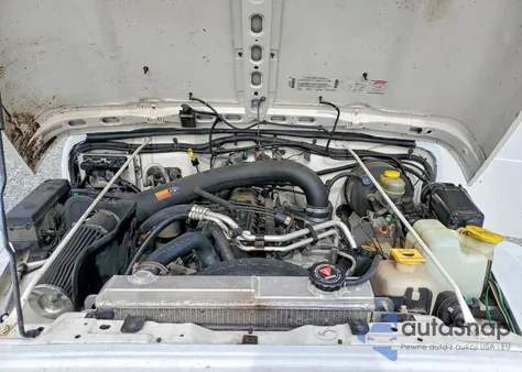 2000 Jeep Wrangler / Tj Sahara z USA, uszkodzony, nr VIN 1J4FA59S8YP773322